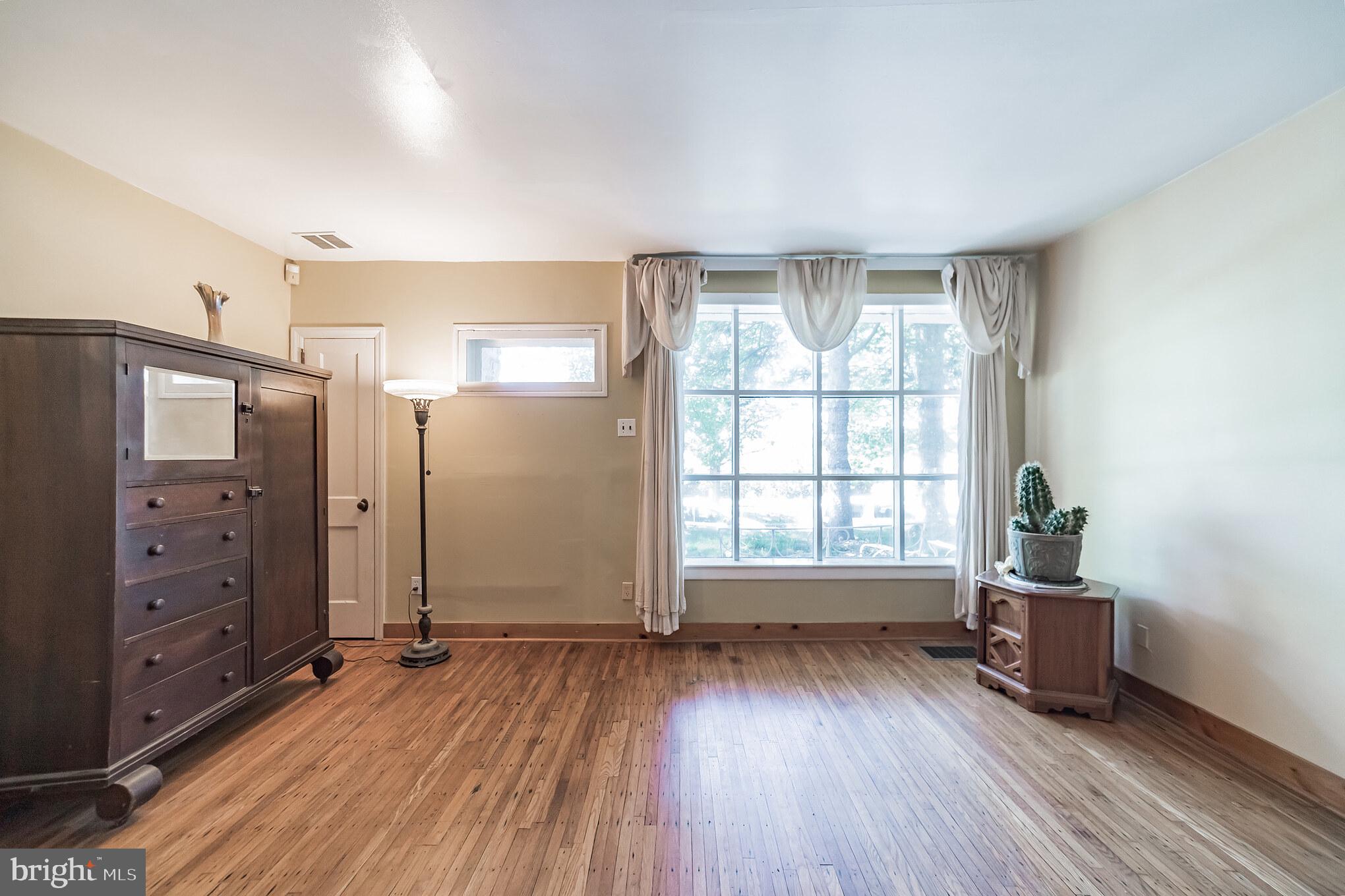 800-2 East Cathedral Road Philadelphia, PA 19128 - Photo 9 of 29