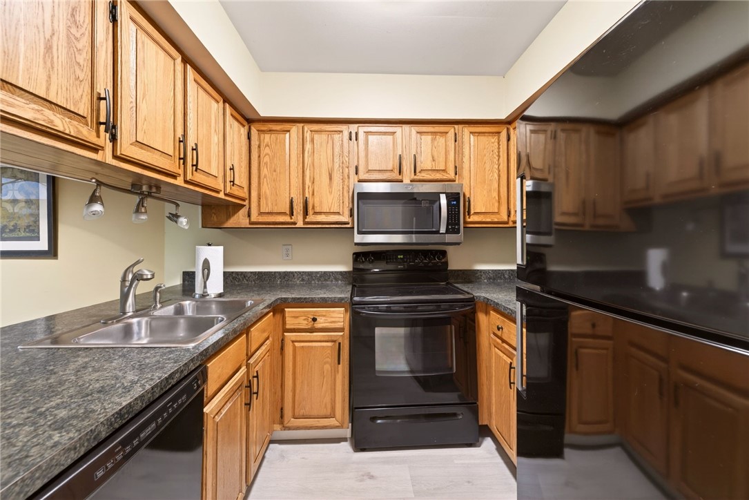 68 Blue Ridge Road Penfield, NY 14526 - Photo 13 of 26 Gallery Image 13