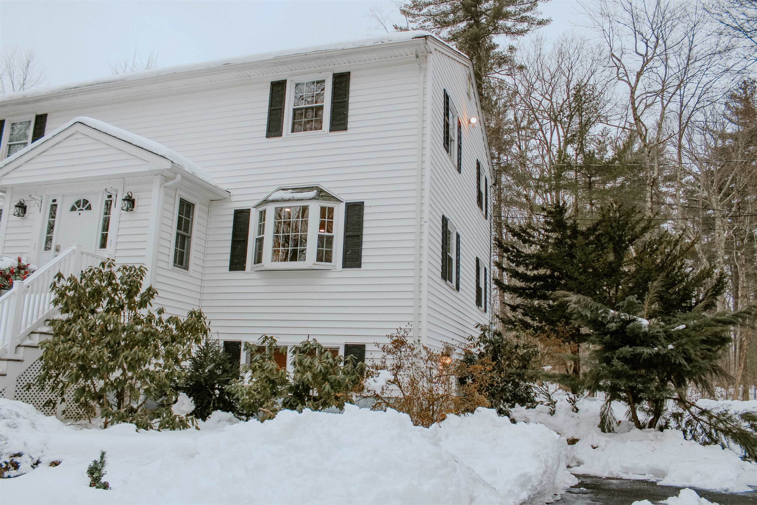 37 Warner Hill Road, Unit B Derry, NH 03038 - Photo 2 of 22 Gallery Image 2