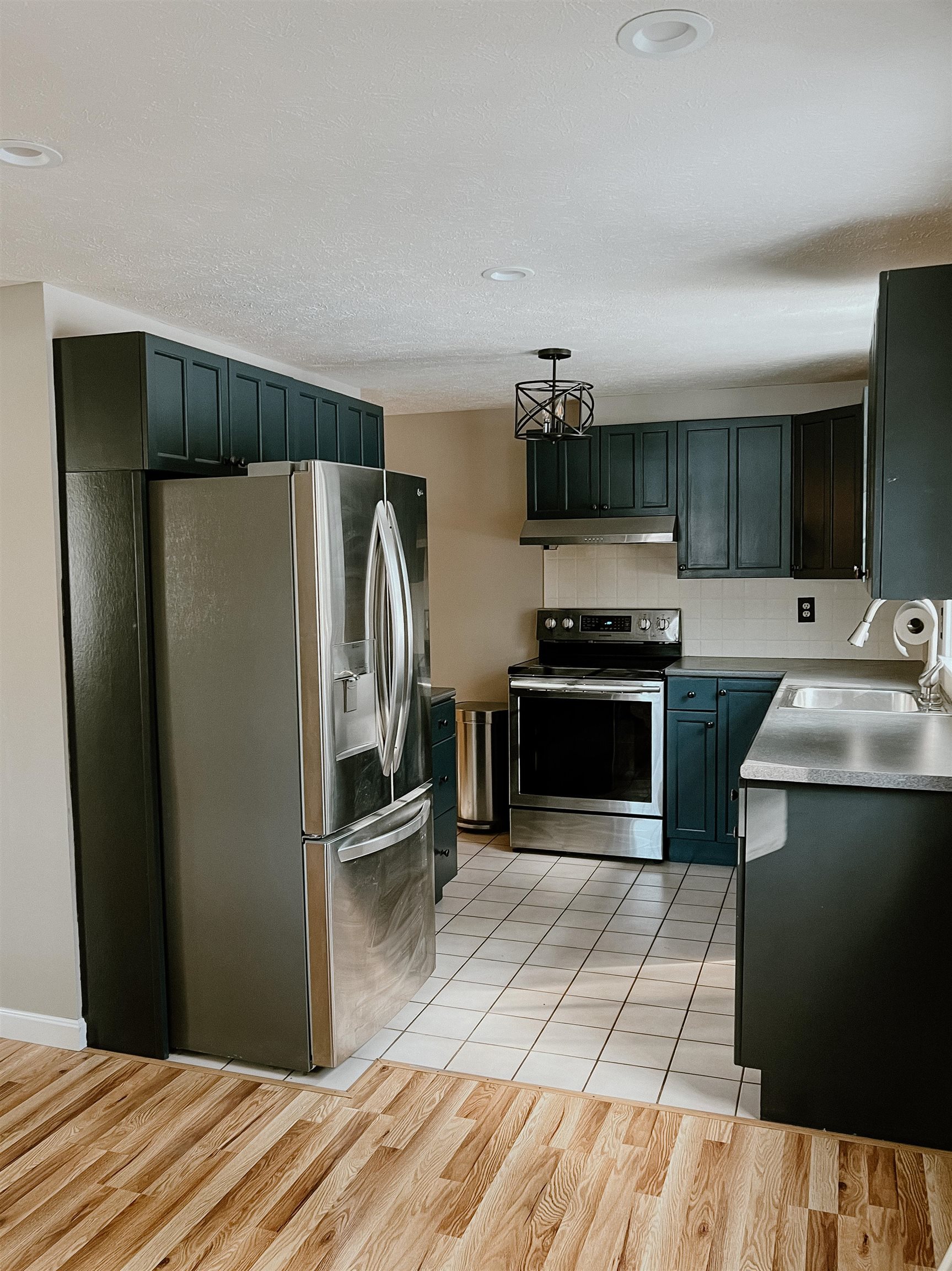37 Warner Hill Road, Unit B Derry, NH 03038 - Photo 7 of 22 Gallery Image 7