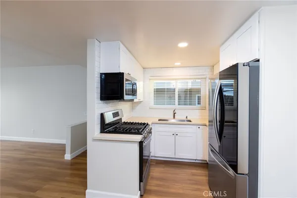 $3,250 | 211 Avenida Serra, Unit C, San Clemente, CA 92672