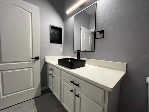 $2,299 | 6682 South Goldenrod Road, Unit 137B, Orlando, FL 32822