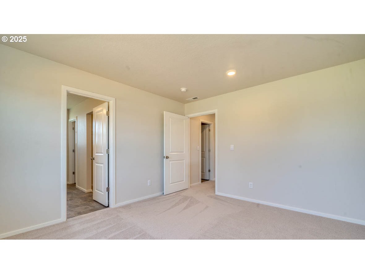 338 Reno Street Northeast Salem, OR 97301 - Photo 11 of 18 Gallery Image 11