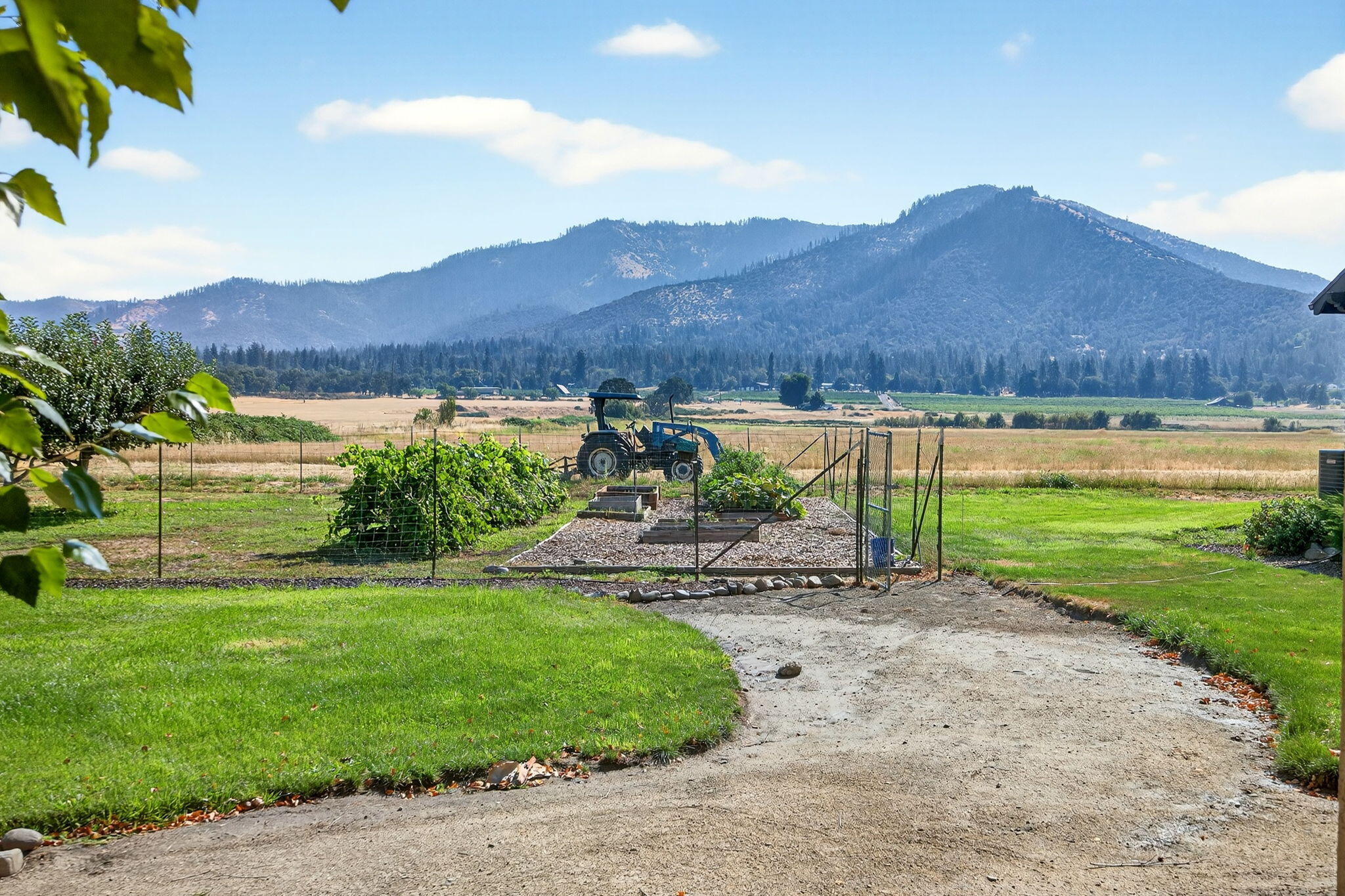 1176 Hamilton Road Jacksonville, OR 97530 - Photo 91 of 125 ApxHR00033