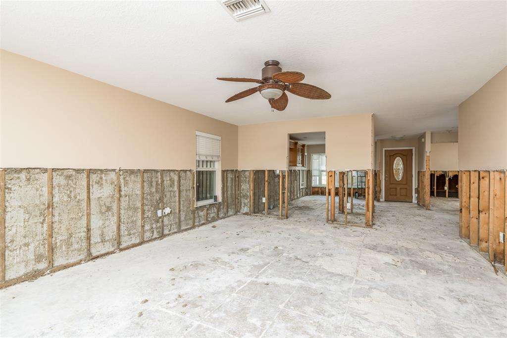 3954 Marine Parkway New Port Richey, FL 34652 - Photo 11 of 40