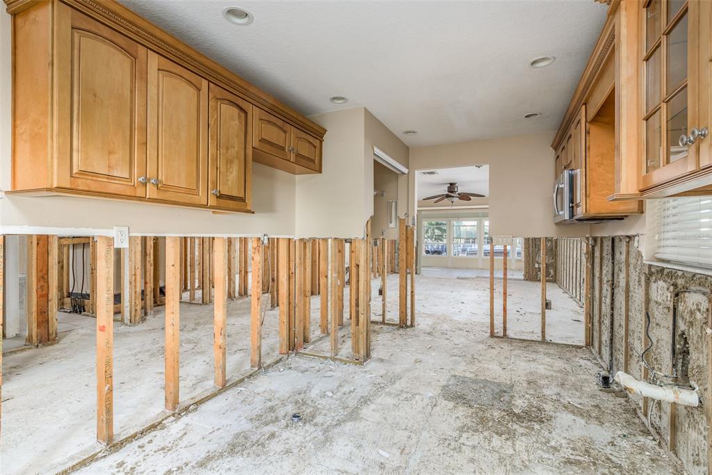 3954 Marine Parkway New Port Richey, FL 34652 - Photo 14 of 40