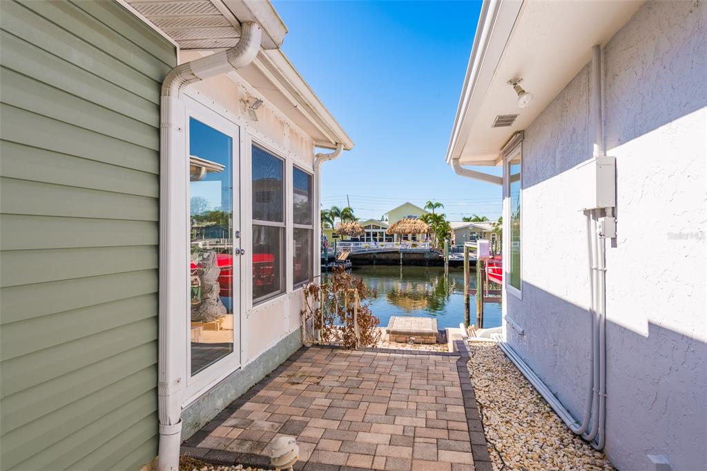 3954 Marine Parkway New Port Richey, FL 34652 - Photo 5 of 40