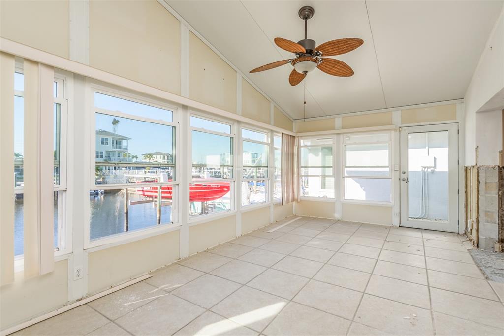 3954 Marine Parkway New Port Richey, FL 34652 - Photo 10 of 40