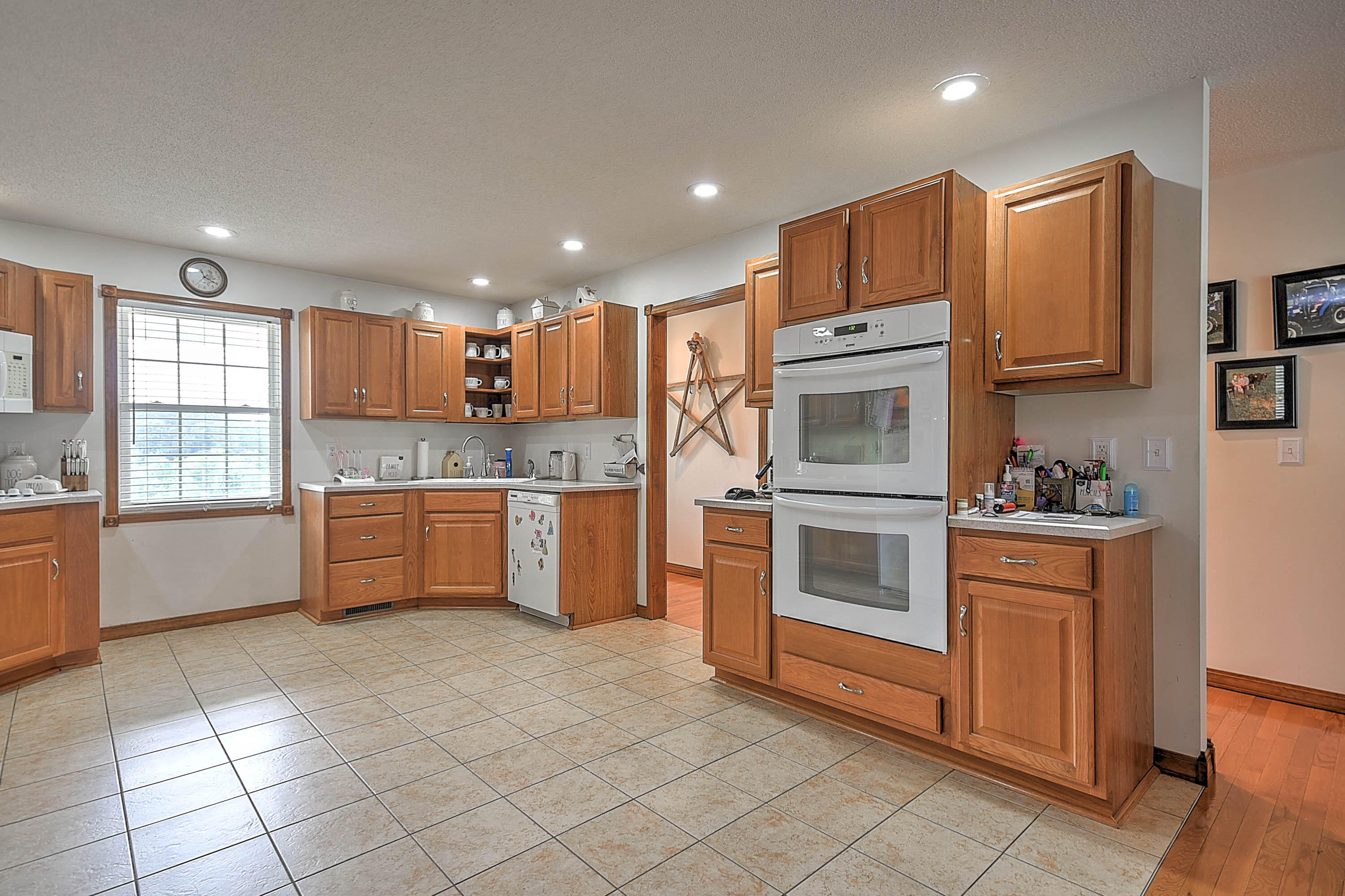 353 Barr Road Blountville, TN 37617 - Photo 10 of 58 Barr-33