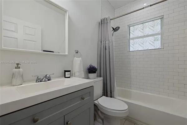 $640,000 | 17970 Southwest 105th Avenue, Miami, FL 33157