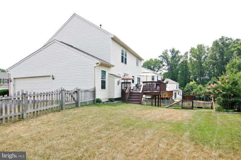 9541 Chaton Road Laurel, MD 20723 - Photo 12 of 15 Back yard