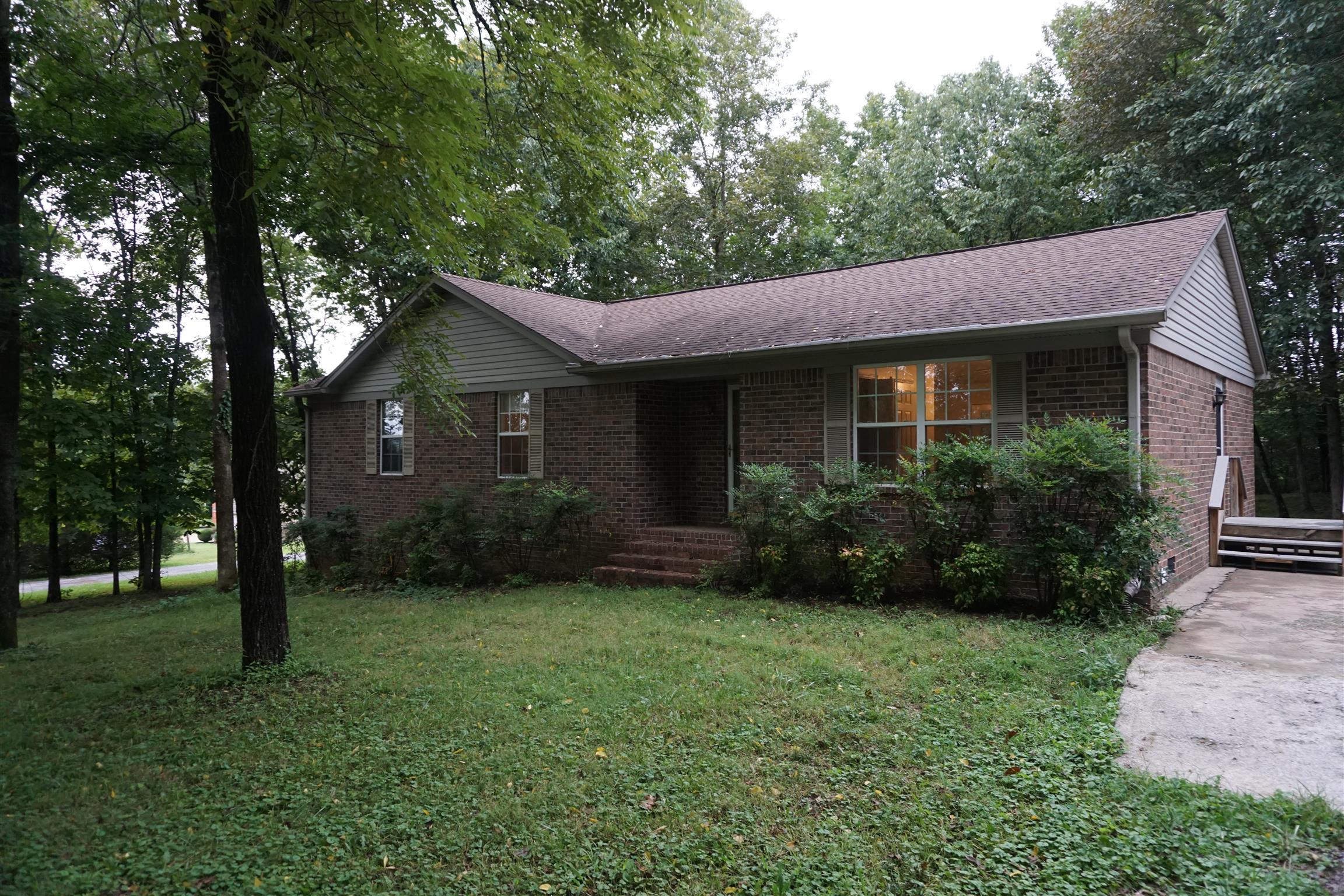 1943 Beckwith Road Mount Juliet, TN 37122 - Photo 2 of 8 Gallery Image 2