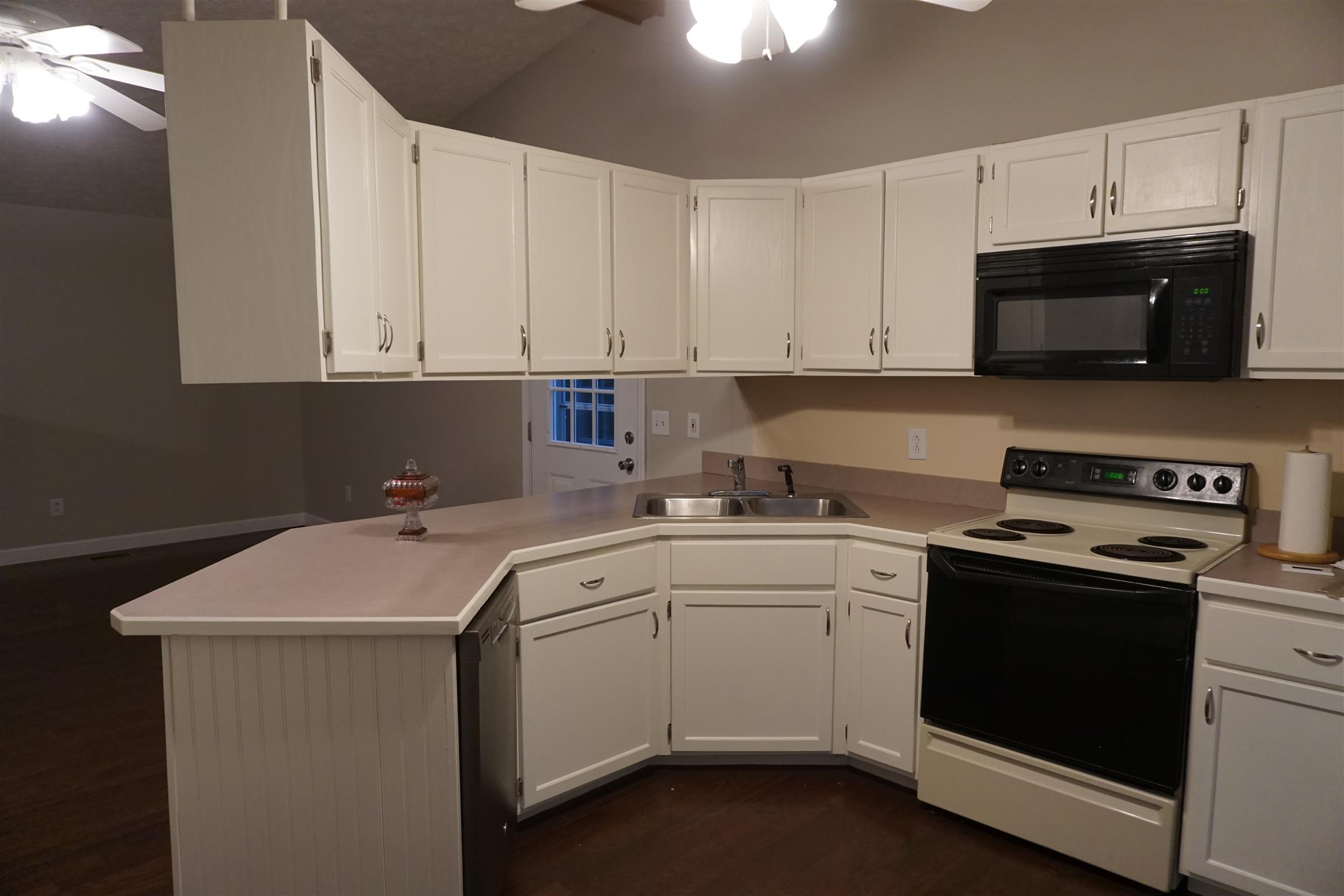 1943 Beckwith Road Mount Juliet, TN 37122 - Photo 5 of 8 Gallery Image 5