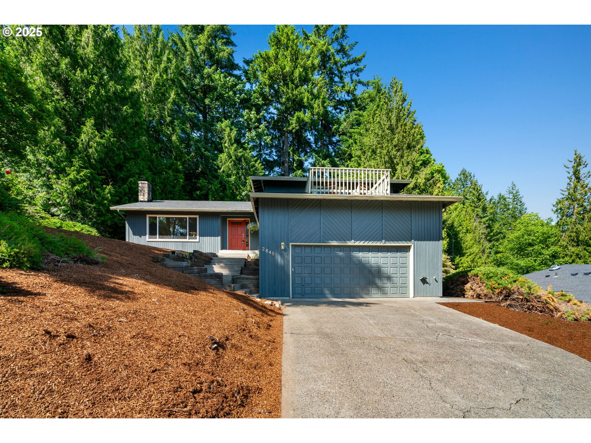 2845 Southwest Raleighview Drive Portland, OR 97225 - Photo 1 of 48 Gallery Image 1