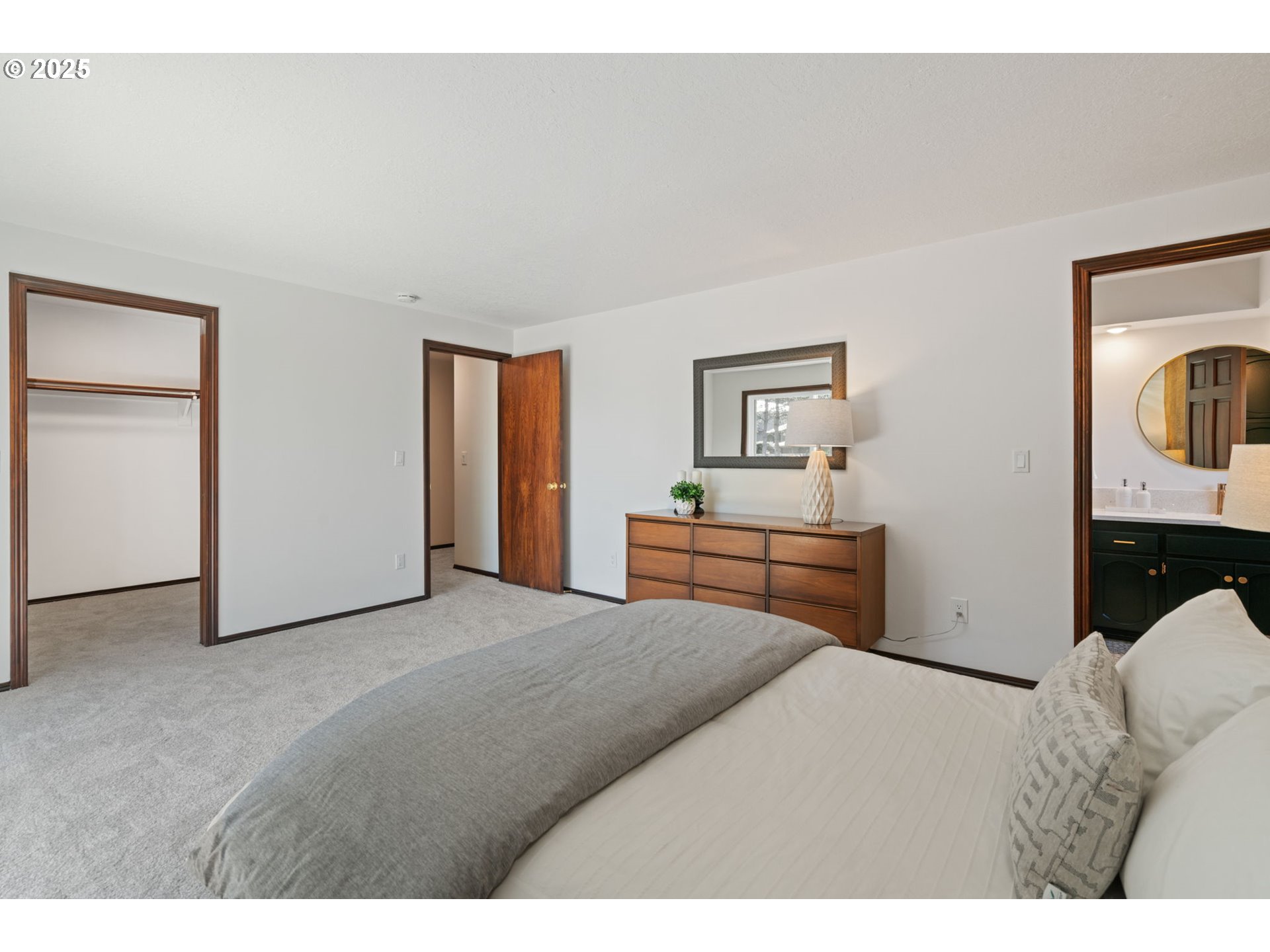 2845 Southwest Raleighview Drive Portland, OR 97225 - Photo 22 of 48 Gallery Image 22