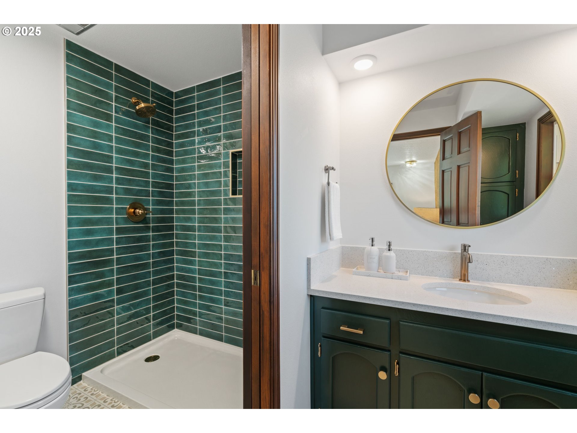 2845 Southwest Raleighview Drive Portland, OR 97225 - Photo 23 of 48 Gallery Image 23