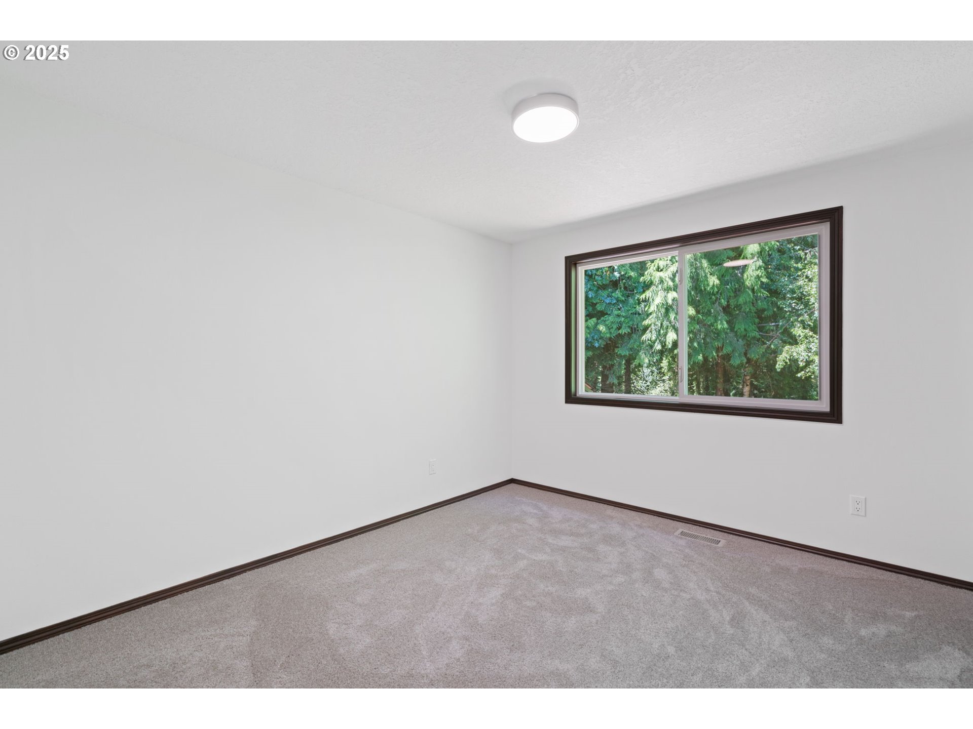 2845 Southwest Raleighview Drive Portland, OR 97225 - Photo 24 of 48 Gallery Image 24