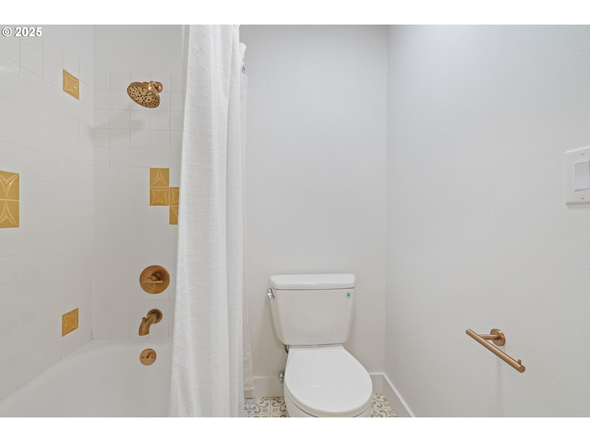 2845 Southwest Raleighview Drive Portland, OR 97225 - Photo 26 of 48 Gallery Image 26