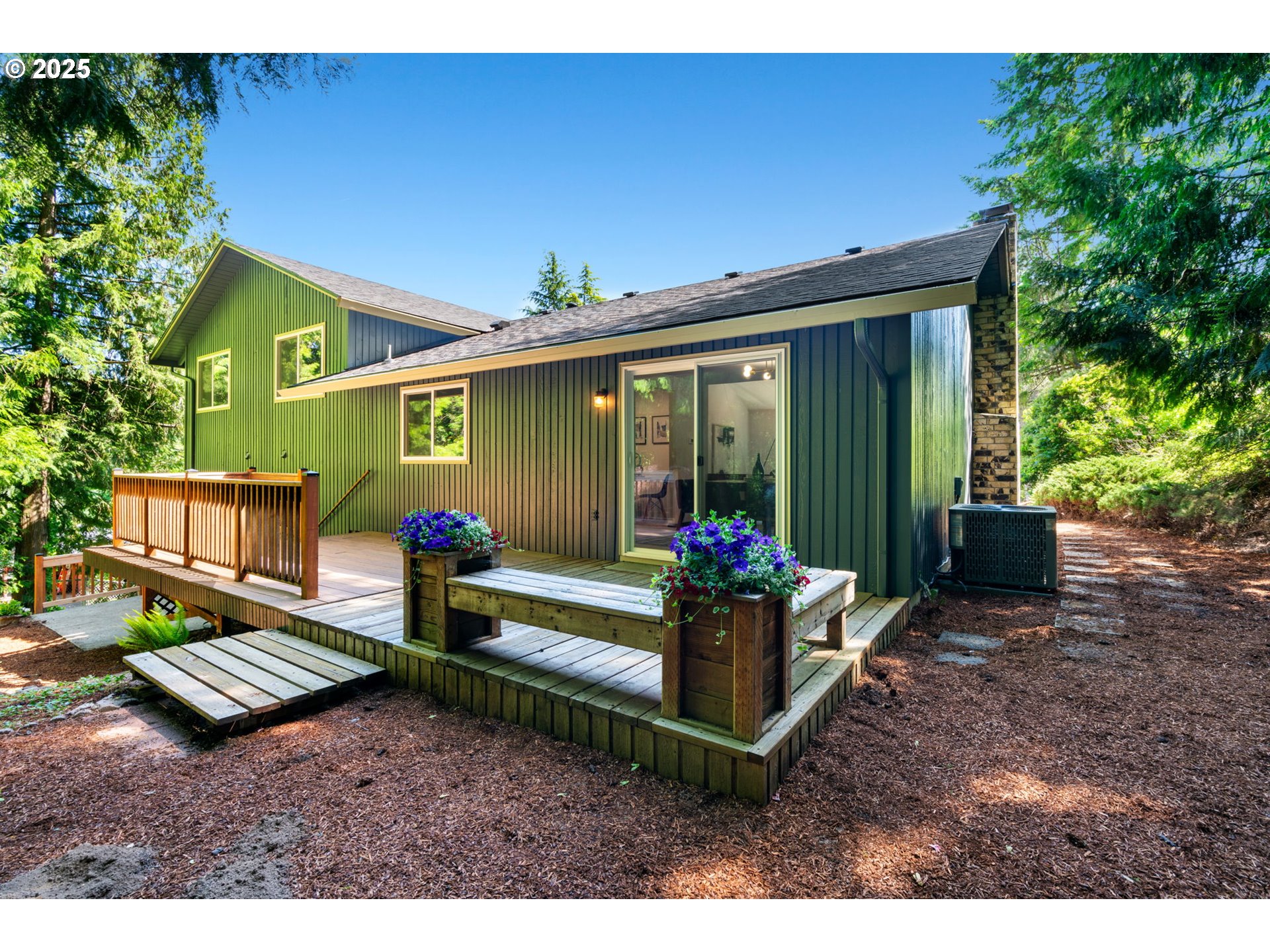 2845 Southwest Raleighview Drive Portland, OR 97225 - Photo 42 of 48 Gallery Image 42