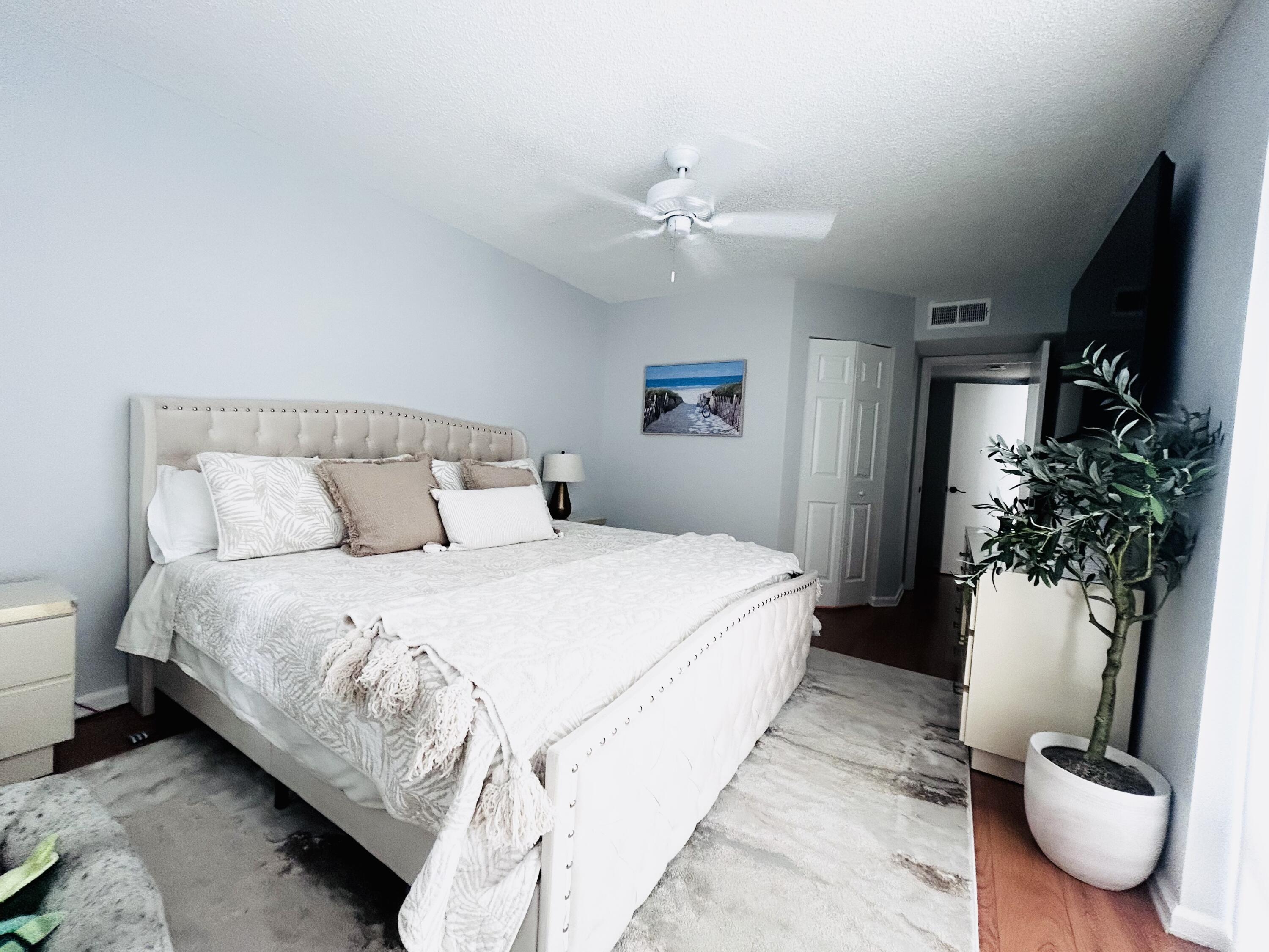 353 Highway 1, Unit C202 Jupiter, FL 33477 - Photo 7 of 16 IMG_0048