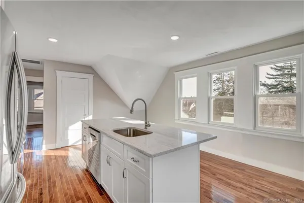 $2,700 | 22 Hubinger Street, Unit 3, New Haven, CT 06511