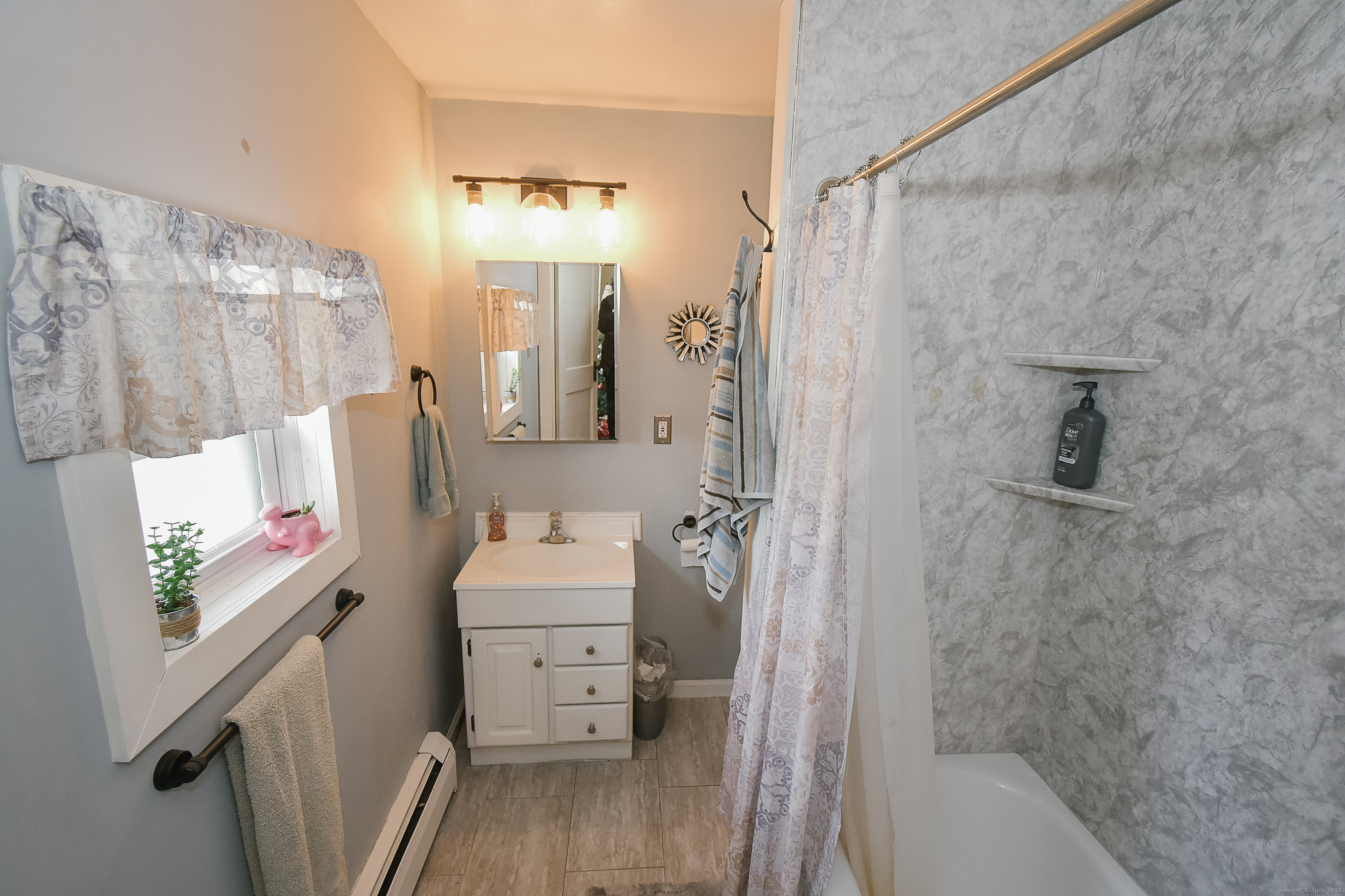 398 Funston Avenue Torrington, CT 06790 - Photo 12 of 20