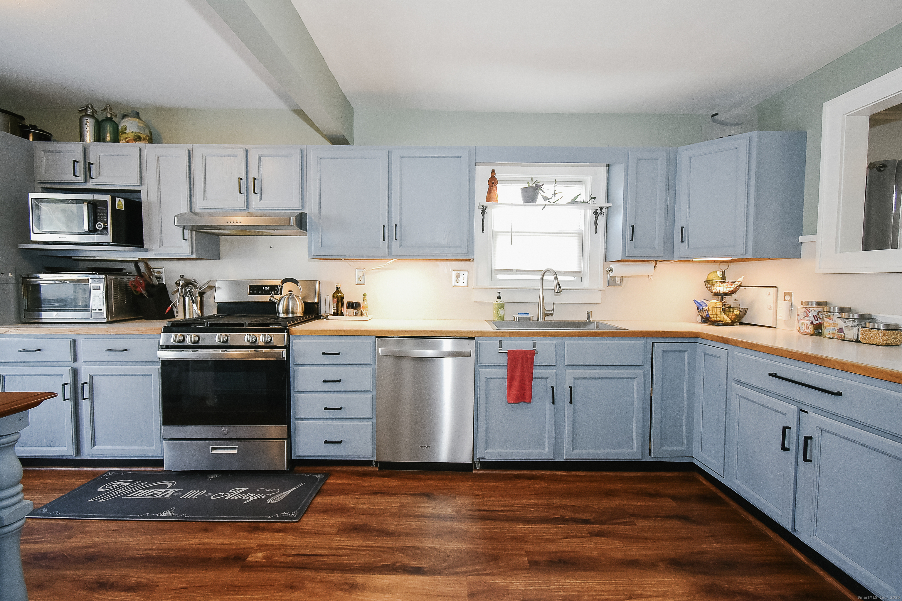 398 Funston Avenue Torrington, CT 06790 - Photo 7 of 20