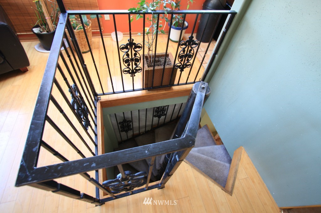 753 North 88th Street Seattle, WA 98103 - Photo 7 of 11 Gallery Image 7