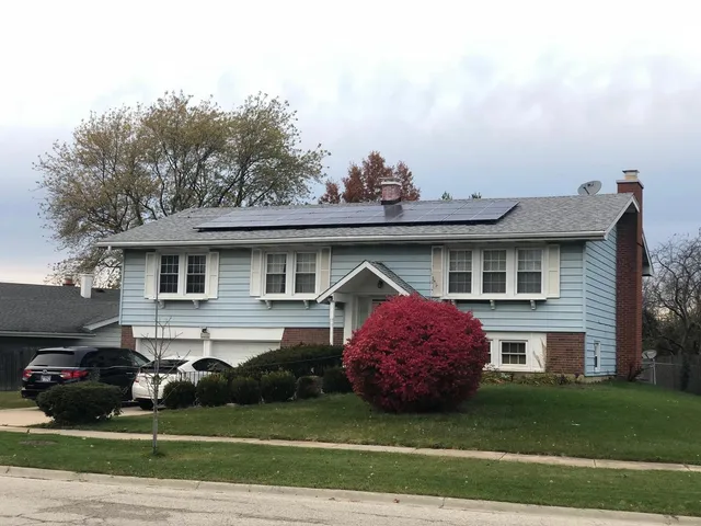 $515,000 | 1200 Glen Lane, Hoffman Estates, IL 60169