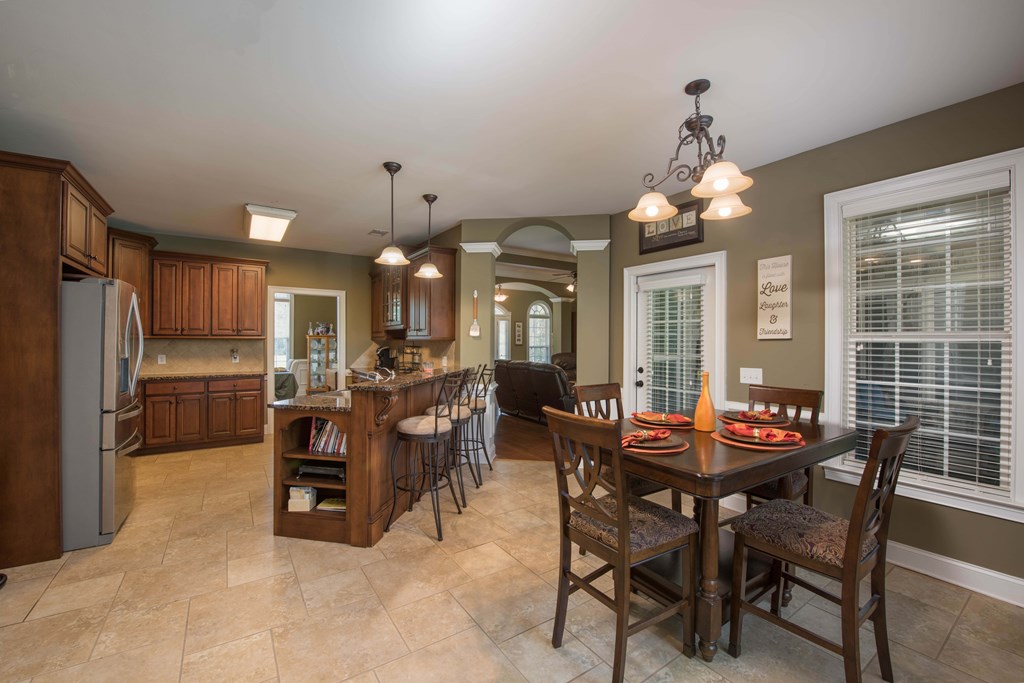 148 East Voorhees Road Hamilton, GA 31811 - Photo 8 of 37 Eat in Kitchen