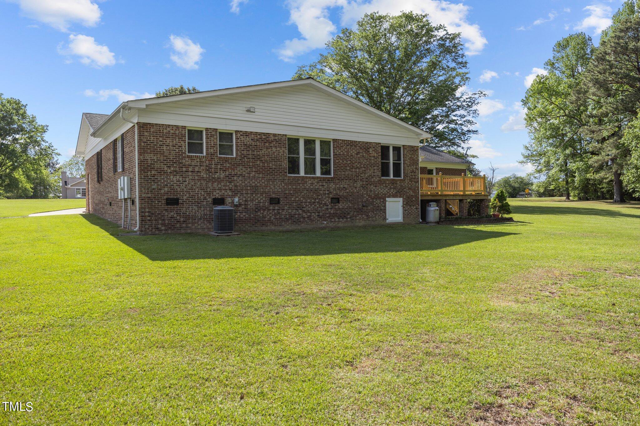 2144 Cooper Branch Road Clayton, NC 27520 - Photo 35 of 48 39-web-or-mls-470A4250