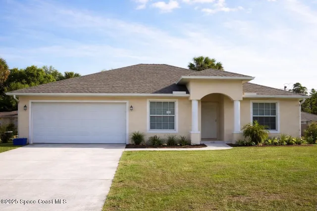 $1,750 | 2702 Hester Avenue Southeast, Palm Bay, FL 32909