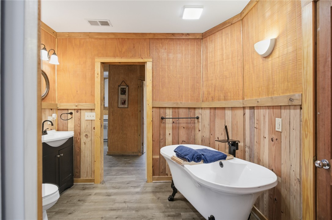 401 Rocky Bottom Road Sunset, SC 29685 - Photo 13 of 36