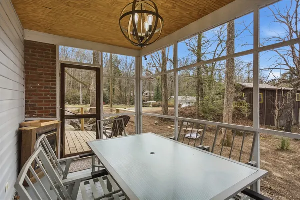 $319,999 | 401 Rocky Bottom Road, Sunset, SC 29685
