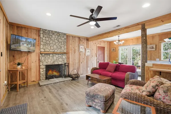 $319,999 | 401 Rocky Bottom Road, Sunset, SC 29685