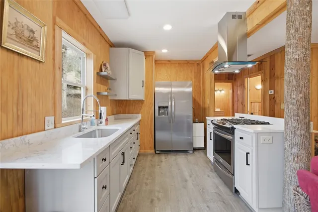 $345,000 | 401 Rocky Bottom Road, Sunset, SC 29685