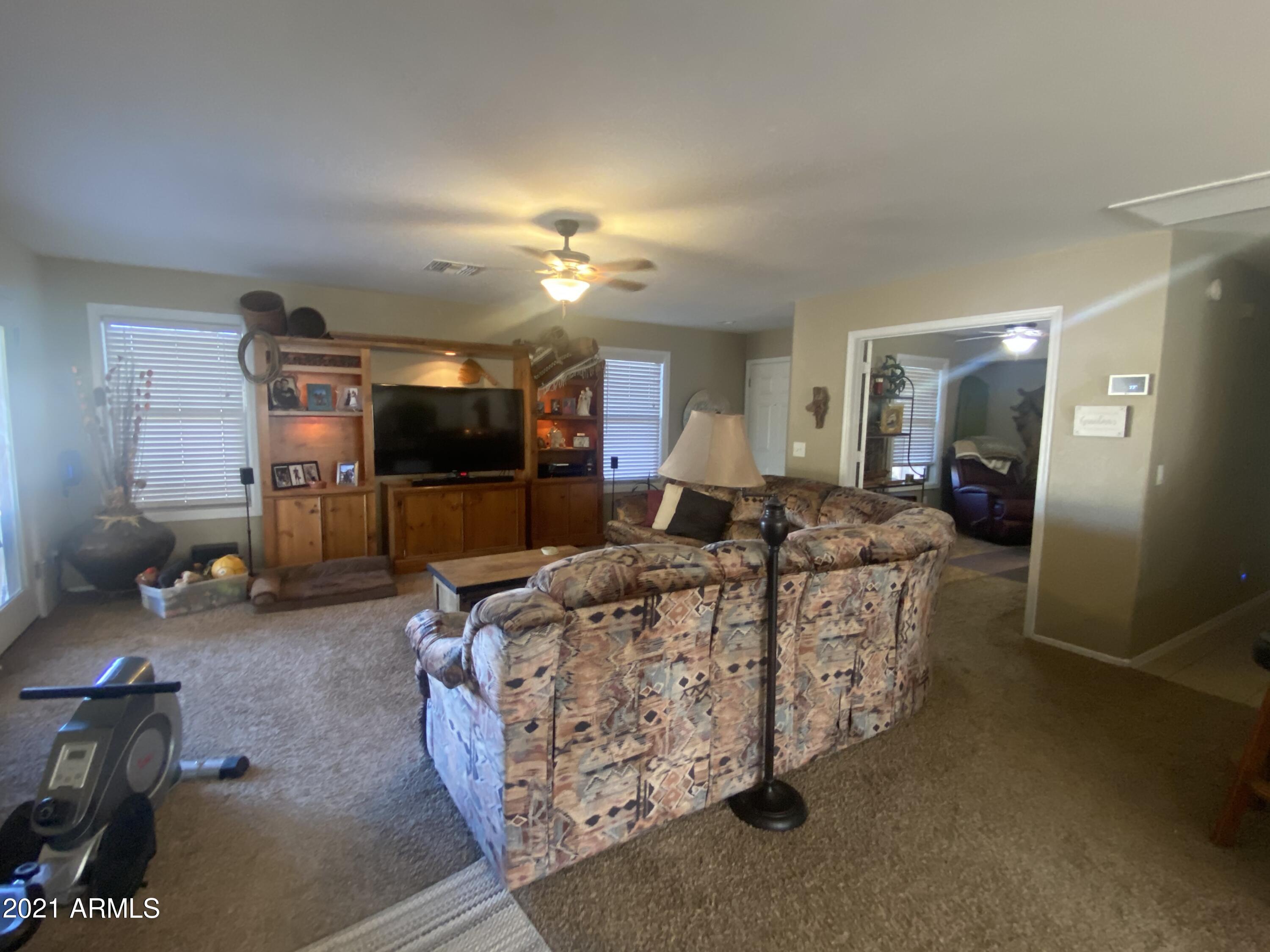 1954 West Tanner Ranch Road Queen Creek, AZ 85144 - Photo 3 of 21 Bright great room
