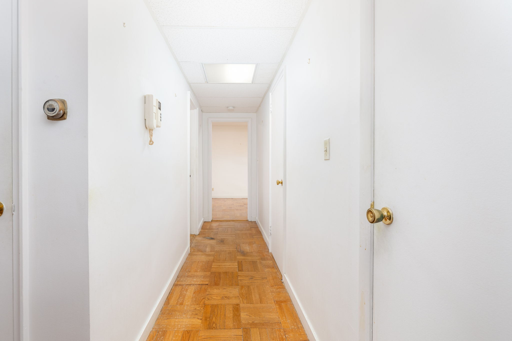 869 Farmington Avenue, Unit 305 West Hartford, CT 06119 - Photo 17 of 30 a view of a hallway