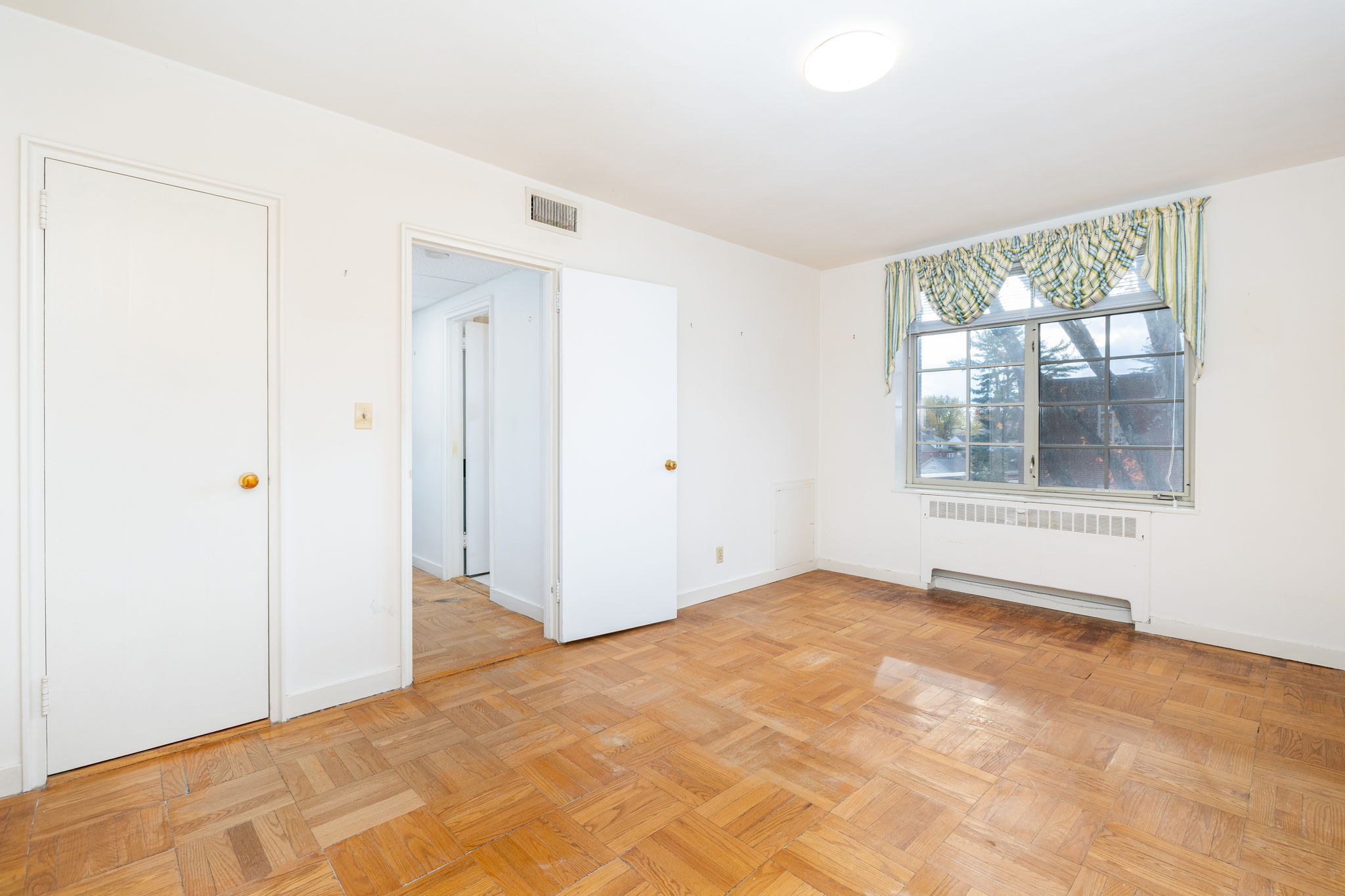869 Farmington Avenue, Unit 305 West Hartford, CT 06119 - Photo 23 of 30 a view of an empty room with a window