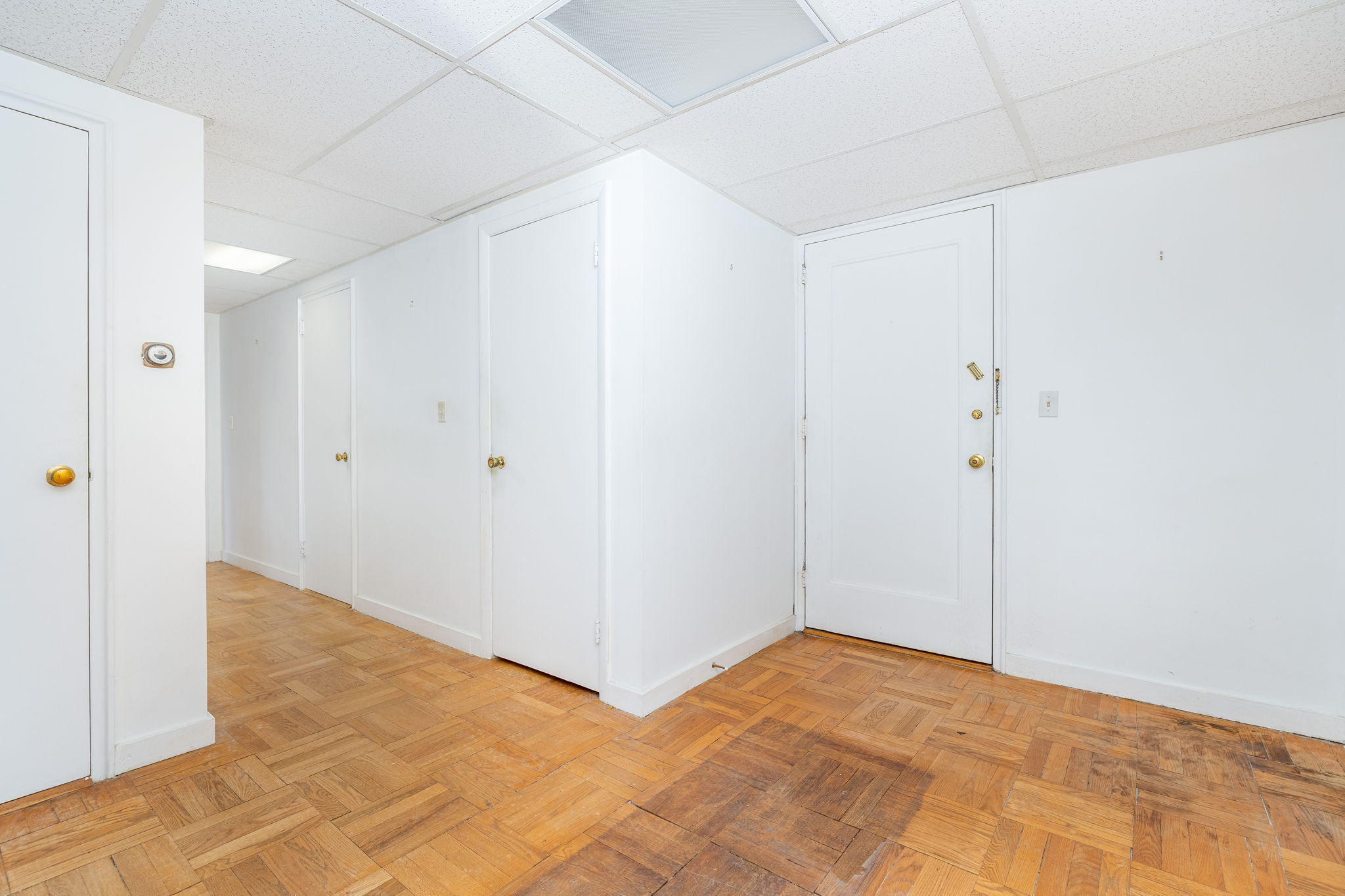869 Farmington Avenue, Unit 305 West Hartford, CT 06119 - Photo 24 of 30 a view of an empty room