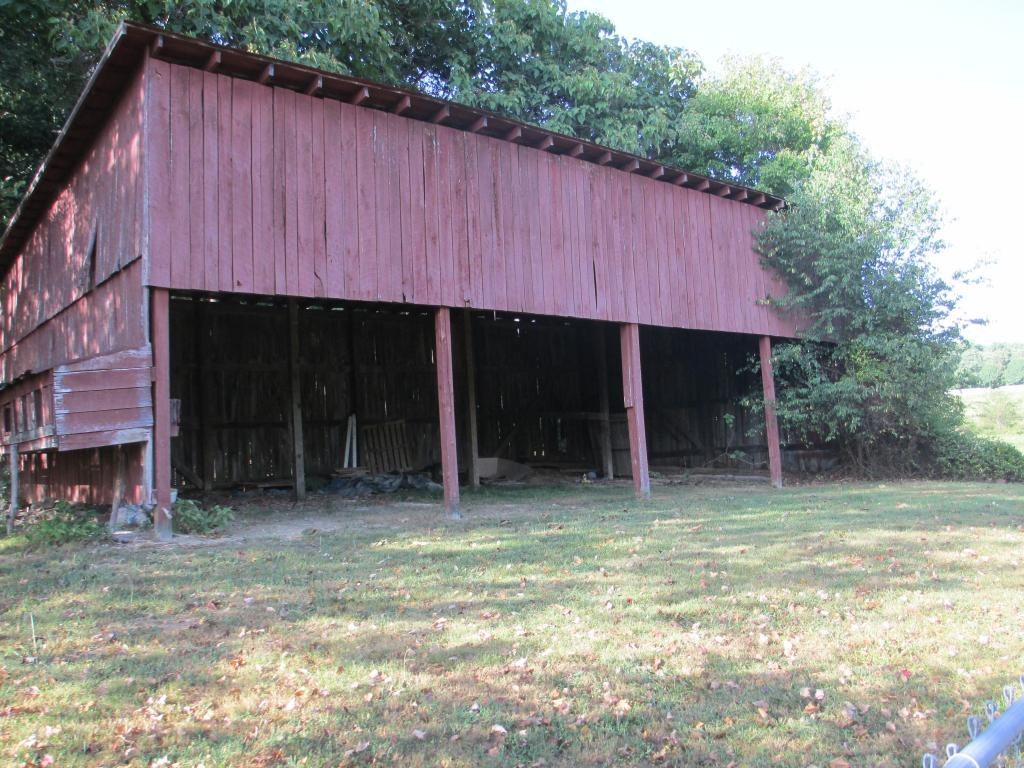 105 Glendale Road Limestone, TN 37681 - Photo 3 of 23 Barn on property