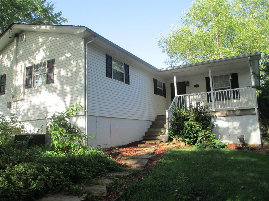 105 Glendale Road Limestone, TN 37681 - Photo 7 of 23 Rear deck totally private