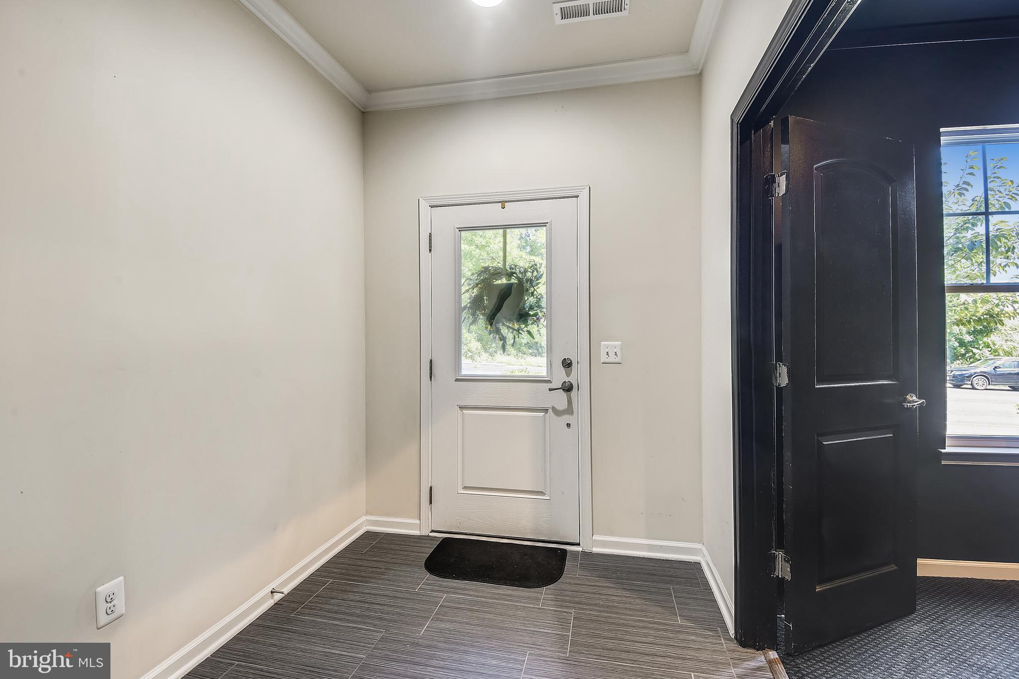 44021 Eastgate View Drive Chantilly, VA 20152 - Photo 3 of 54 Entrance from inside