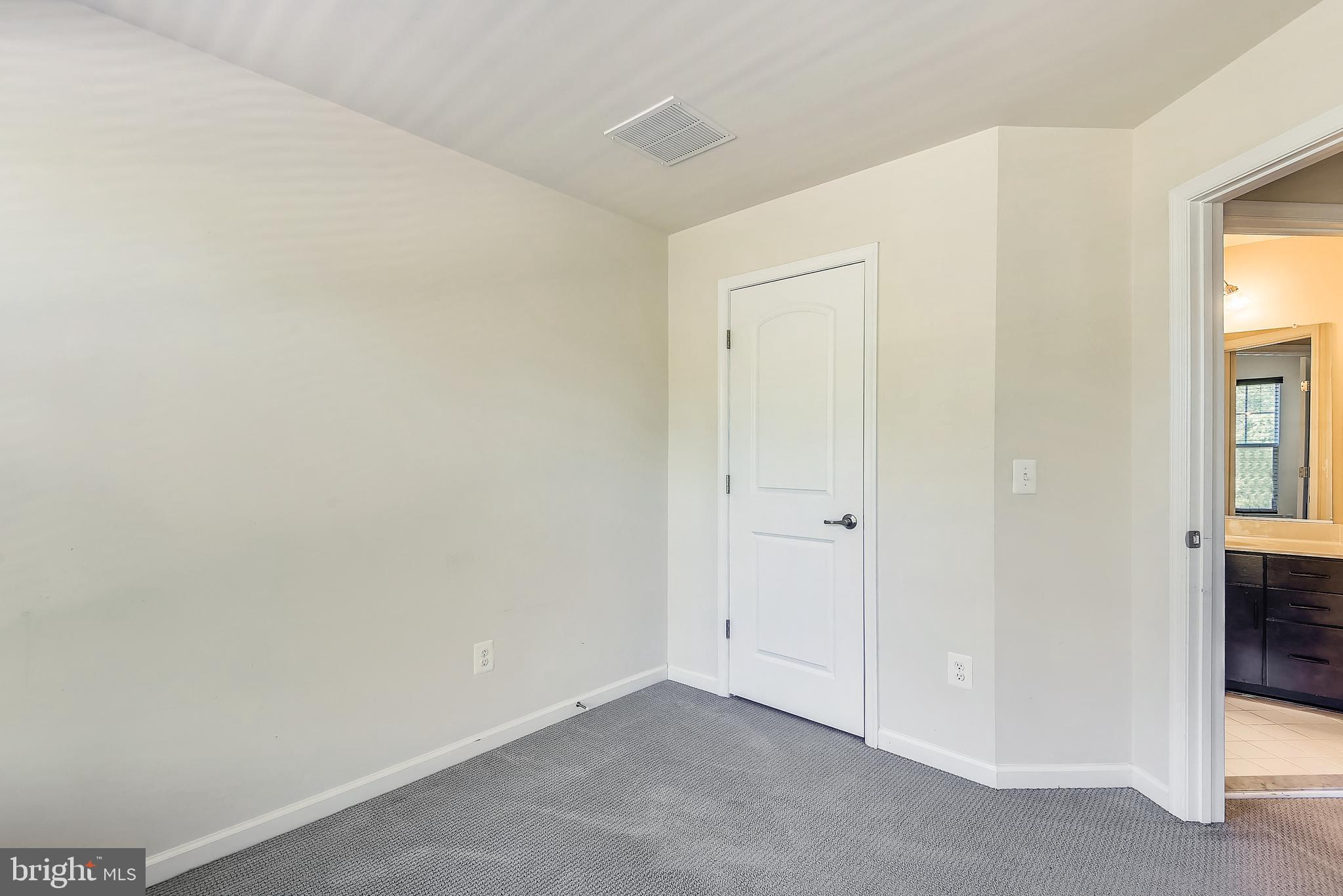 44021 Eastgate View Drive Chantilly, VA 20152 - Photo 25 of 54 Bedroom 1