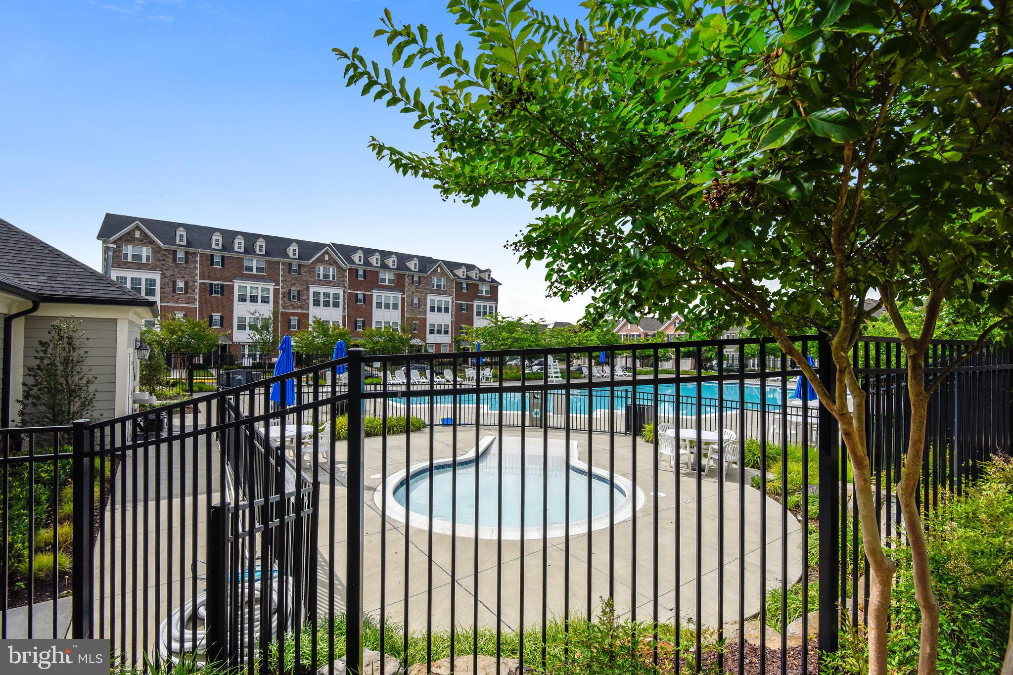 44021 Eastgate View Drive Chantilly, VA 20152 - Photo 36 of 54 East Gate Pool