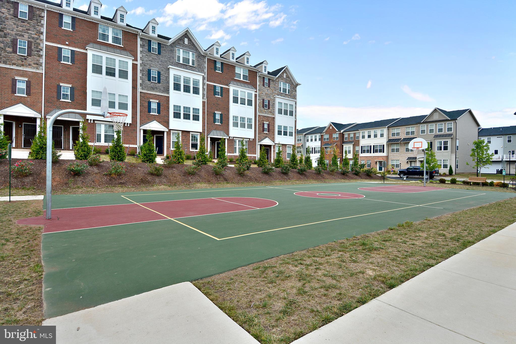 44021 Eastgate View Drive Chantilly, VA 20152 - Photo 38 of 54 East Gate Basketball Court