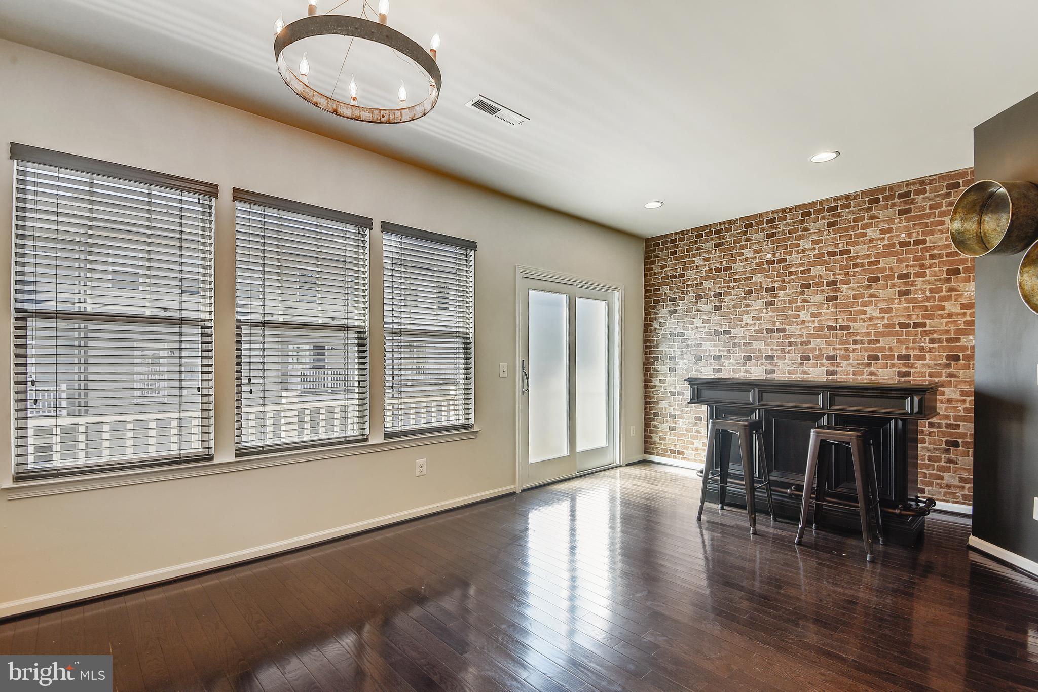 44021 Eastgate View Drive Chantilly, VA 20152 - Photo 8 of 54 Eat in Kitchen and Bar