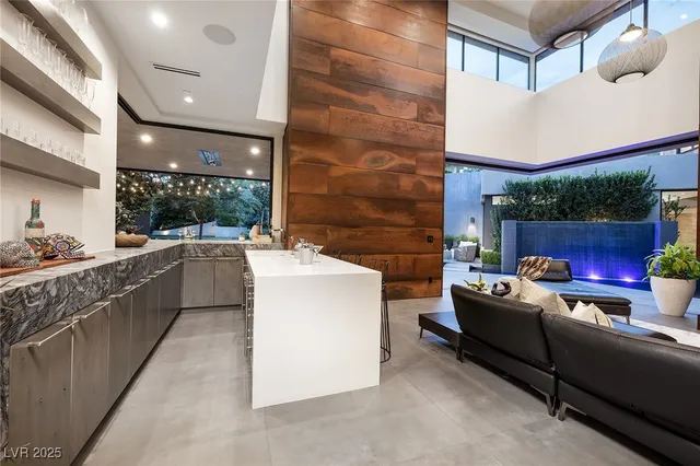 $9,500,000 | 21 Drifting Shadow Way, Las Vegas, NV 89135