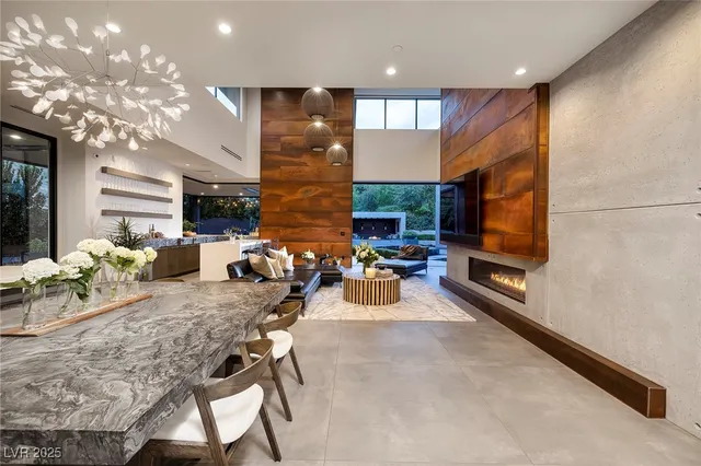 $9,500,000 | 21 Drifting Shadow Way, Las Vegas, NV 89135