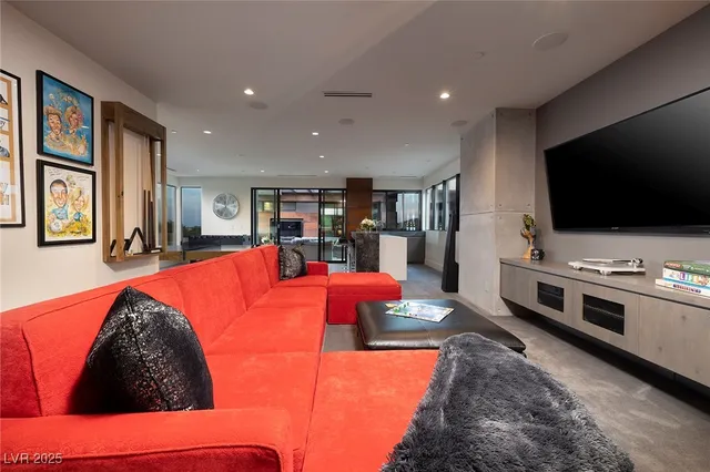 $9,500,000 | 21 Drifting Shadow Way, Las Vegas, NV 89135